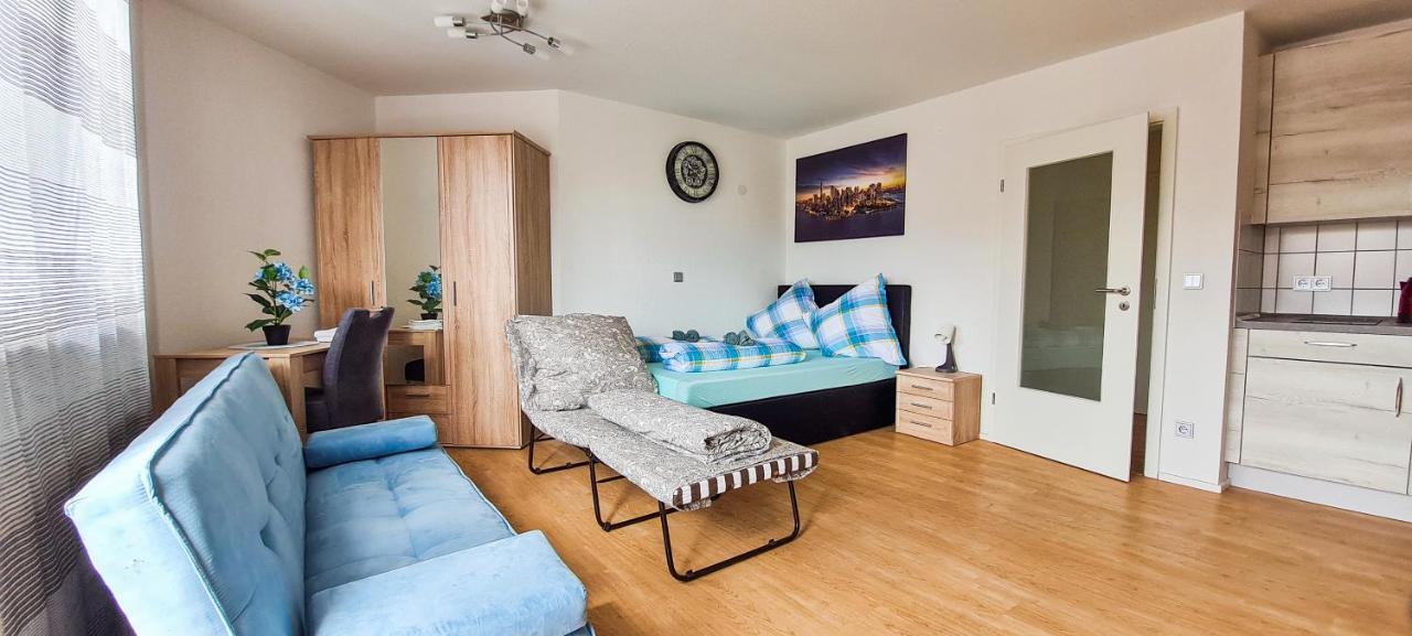 Ruhige Im . Private Parkplatz ,balkon ,netflix * Nuremberg