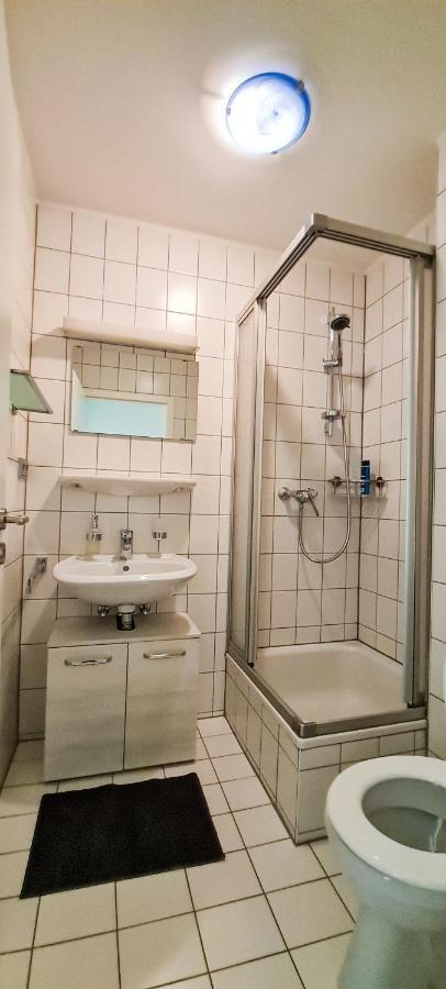 Apartment Ruhige Im . Private Parkplatz ,balkon ,netflix Nuremberg